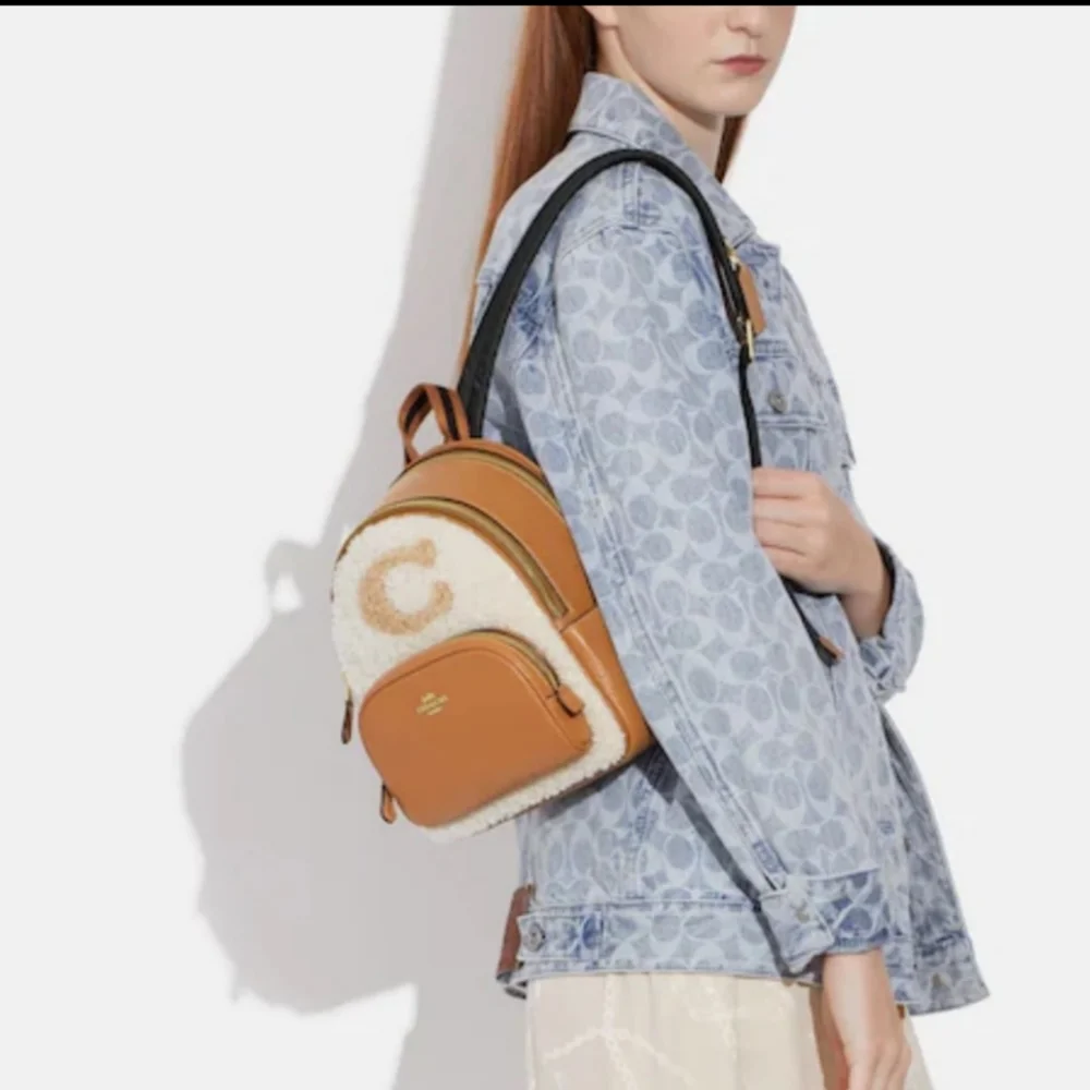 Coach Mini Court Shearling Backpack Leather With Signature Coach Motif